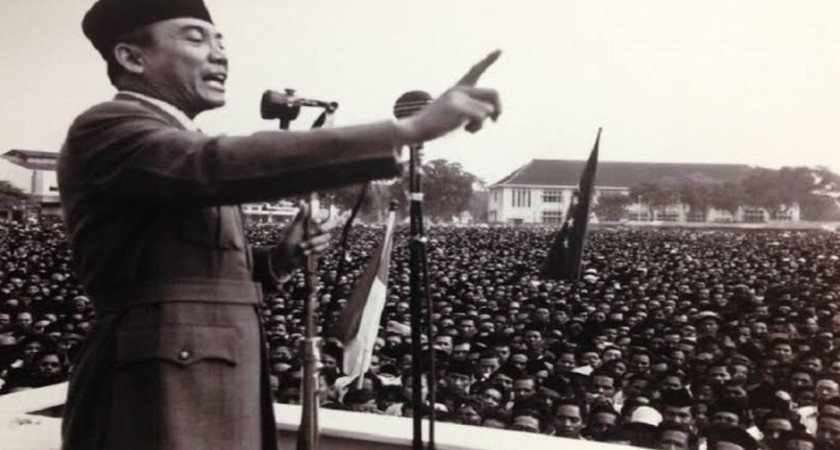 Biografi Lengkap Soekarno Sang Proklamator Orator Ulung Dari Masa